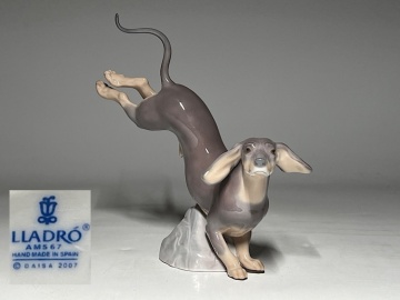 【瑞】リヤドロLLADRO　ダックスフント　犬　フィギュリン　置物