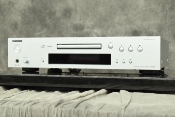 【C】ONKYO C-7030 CDプレーヤー オンキョー 3165429
