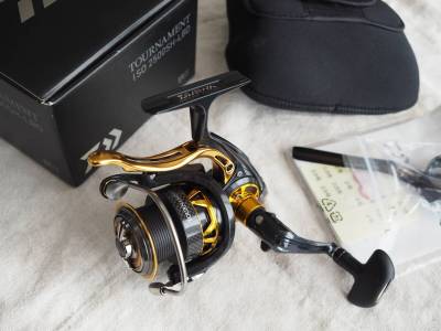 ♪♪美品　ダイワ　15 トーナメント　2500SH-LBD　日本製♪♪