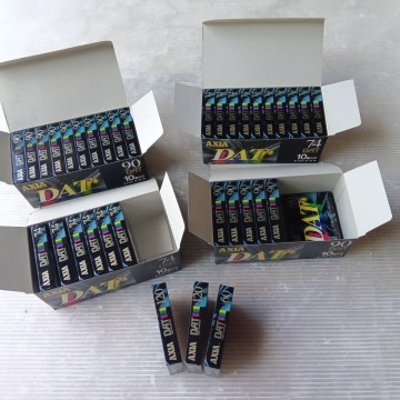 ☆　富士写真フィルム　AXIA DATテープ　まとめて　35本　未開封品　動作未確認　ジャンク　☆