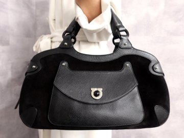 ●超美品●Salvatore Ferragamo フェラガモ●ガンチーニ●スエード サフィアーノ レザー 本革●ハンド バッグ●黒●シルバー金具●Js64166