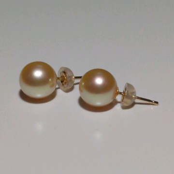【テリ最高 白蝶ゴールデン K18】9mm ピアス 真珠 アクセサリー pearl パール シロチョウ