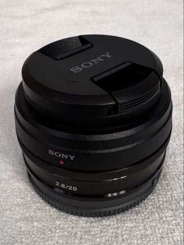 【美品】ソニー E20mm F2.8 SEL20F28交換レンズ＋Kenkoプロテクター SONY