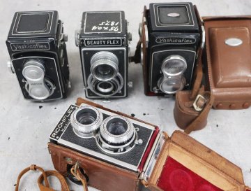 【行董】二眼レフカメラ 4点おまとめ Yachica ヤシカ RICOH リコー BEAUTY ビューティー 動作未確認 中古現状品 AS000ABC43