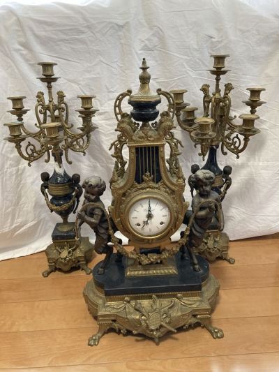 アンティーク　イタリア　Lancini社製　手巻き式　天使装飾　大理石　燭台付　置時計　高さ68/70㎝/27cm　バロック　豪華彫刻