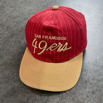 希少 90s Vintage TEAM NFL サンフランシスコ 49ERS スナップバック ベースボールキャップ ワッペン 刺繍 ヴィンテージ ビンテージ