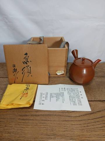★常滑焼　沢田昭邨　急須　谷川白道刀 煎茶器　茶注　煎茶道具　横手　共箱　共布　栞　茶道具★