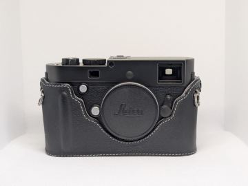 【純正ケース付属】LEICA M246 モノクロ専用　背面モニターカバー　純正ボックス付属品あり　ライカ