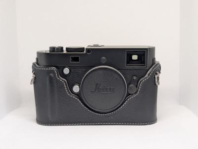 【純正ケース付属】LEICA M246 モノクロ専用　背面モニターカバー　純正ボックス付属品あり　ライカ