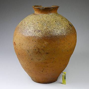 ■古信楽大壺　室町時代　ビスケット肌の優品　火色　石ハゼ　花器