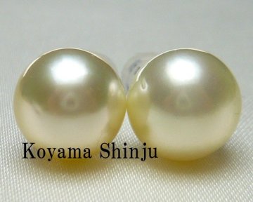 新品★小山真珠★１円～めっちゃ綺麗！リクエスト出品です♪絶品カラー！白蝶真珠WGパールピアス