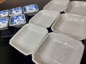 K11-0202 古伊万里 染付 豆皿 菱形 帆掛け船絵付 5客 古瀬戸 白磁 豆皿 陽刻 芭蕉花文 6客 ２種11客まとめて