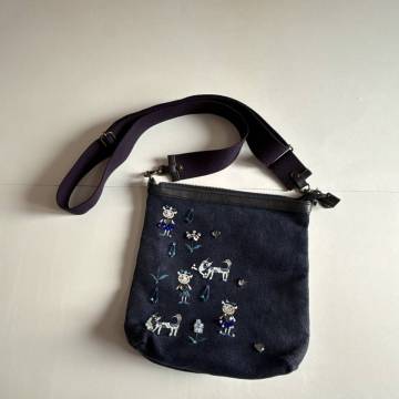 ② アルベロベロ ぶたさん 刺繍 ビジュー ショルダーバッグ ポシェット