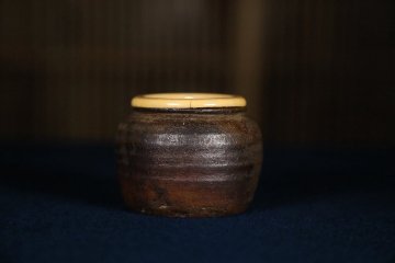 【万葉堂】江戸末期 桂又三郎鑑定箱 箱書 古備前 廣口茶入 時代物 古美術品 茶道具 希少品 收藏品 LW8－7