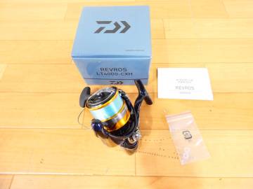 【USED!Daiwa スピニングリール 24 REVROS LT4000-CXH★ダイワ/レブロス/箱付き＠60（2）】