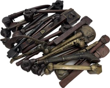 AZ-865 矢立 23点 大量 墨壷 銅製 真鍮製 時代物 アンティーク 書道具 古道具 金属工芸 古玩 骨董 金工 在銘 将棋 王将 亀 火縄銃 根付 