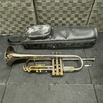 X908-P4-1075 C.G.Conn CGコーン Connstellation ELKHART USA M02090 トランペット 管楽器 マウスピース/ソフトケース付き OA