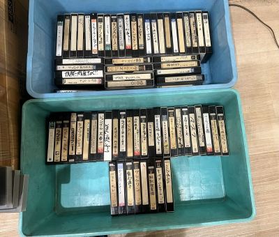 懐かしのVHSテープの出品です映画などが録画されていますがそのテープの「素材（ハード）」として使って頂ける方に如何でしょう。