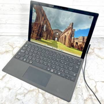 マイクロソフト Surface Pro5　i5-第7世代CPU/メモリ8GB/256GB SSD タイプカバー　AC付　　バッテリ容量83％