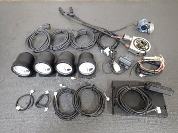 Ｄｅｆｉデフィ　ＡＤＶＡＮＣＥ－ＣＲ　５２&phi;　ブースト・水温・油温・油圧メーター/コントロールユニット　中古の100円～♪　　