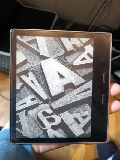 Kindle Oasis 第9世代