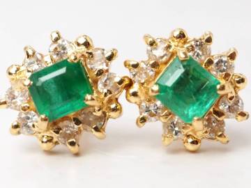 【9116M】鑑別付 K18 天然エメラルド 天然ダイヤモンド1.2g ピアス