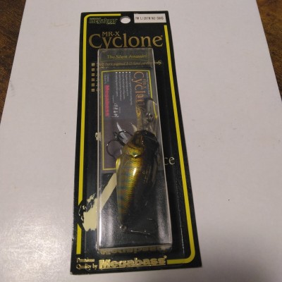 メガバス MEGABASS サイクロン MR-X Cyclone MR-X クランクベイト ハードルアー ルアー 淡水