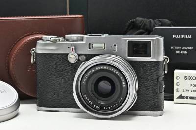 1M-213 FUJIFILM 富士フイルム FinePix X100 コンパクトデジタルカメラ