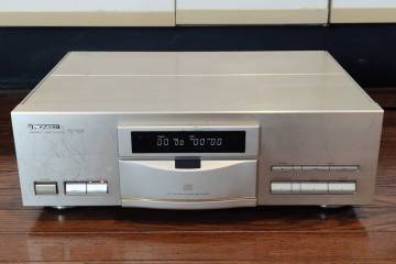 ★ジャンク品★Pioneer　PD-T07　パイオニア　CDプレーヤー　★電源OK・トレイ開閉OK・再生NG★