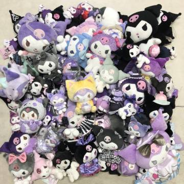 ● クロミ グッズ 100点以上 大量 まとめ商品 ぬいぐるみ キーホルダー 地雷系 ドレス リボン など カワイイ Sanrio 現状品 5.8kg