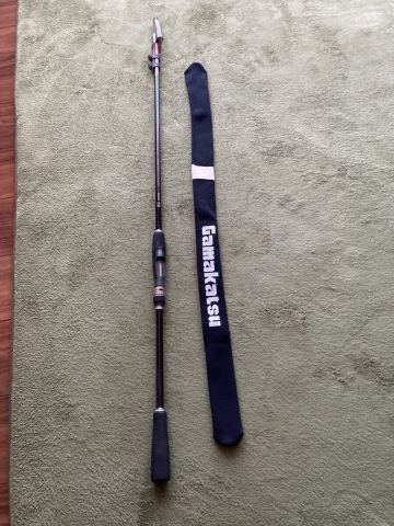 がまかつ　海上釣堀コアスペックⅡ さぐり300 ニット竿袋付けて千円スタートします。