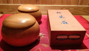 蛤碁石35号元箱付き、欅碁笥セット！