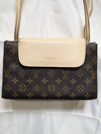 【CY18】ルイヴィトン モノグラム ショルダーバッグ ブラウン&times;ベージュ フラップ式 約30cm レディース LOUIS VUITTON 中古品