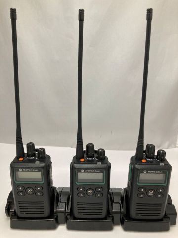 [廃局済]■1円スタート■中古■送料無料■3台セット■モトローラ GDR4800 デジタル簡易無線機5W[登録局]