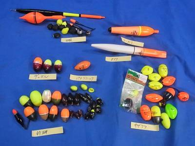 301★100円～★浮き ウキなど■キザクラ・釣研・デュエル・ダイワ他■まとめて■大量■約60個セット