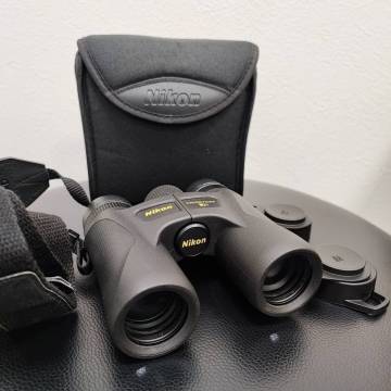 Nikon ニコン 双眼鏡 プロスタッフ PROSTAFF 7S 10&times;30 6&deg; WATERPROOF レンズキャップ・ケース付