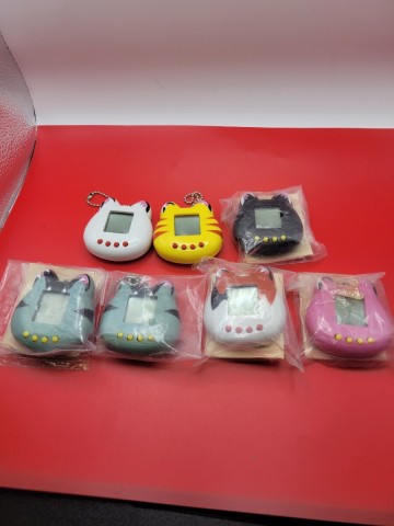 ◇32 わがままホルダーミャ〜 育成ゲーム キーホルダー たまごっち風 おもちゃ 猫 8点セット