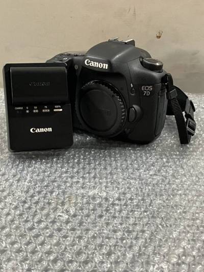 美品☆/Canon/キャノン/EOS 7D/一眼レフ/デジタルカメラ/ボディ/AF/DS126251/0305a4