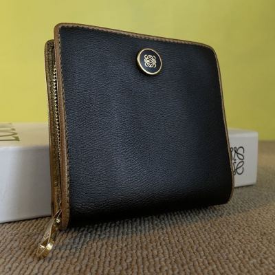 一円　美品 レアモデル　LOEWE ロエベ アマソナ ウォレット 財布 ブラック　ゴールド　コンパクトウォレット　二つ折り　男女