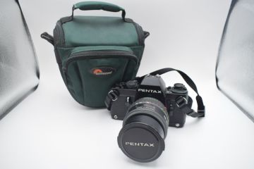 【22-2603-2-35】 ペンタックス PENTAX LX 後期型 28mm F2.8 SMC PENTAX-F ZOOM 28-80mm F3.5-4.5 Lowepro ロープロ カメラバッグ