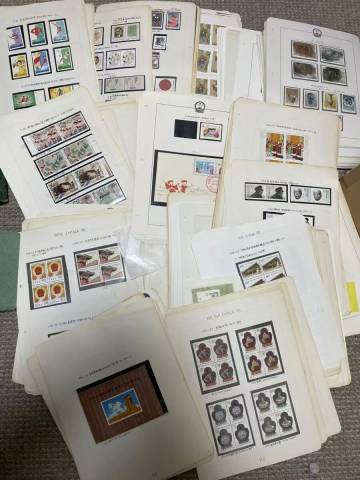 中国切手　未使用セット　大量　極美品　1000セット以上