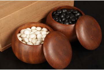 [URA]天然本蛤・那智黒石43・44号碁石/7-3-26　(検索)骨董/スワブデ/囲碁/将棋/碁笥/娯楽/趣味/碁石/日向産/国産