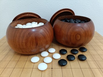 ☆彡◇日向特製 本蛤碁石 『３５』号★欅特大碁笥セット