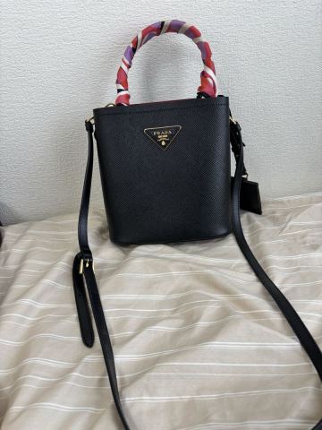 PRADAプラダ　パニエ　サフィアーノバッグ　スカーフ付き　ショルダー