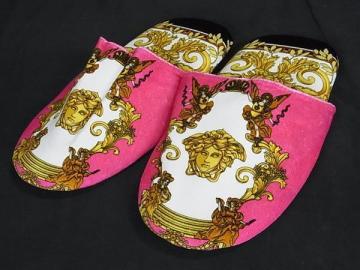 1円 ■新品同様■ VERSACE ヴェルサーチ メデューサ ポリエステル&times;ポリウレタン ルームシューズ スリッパ ピンク系&times;マルチカラー FF7738