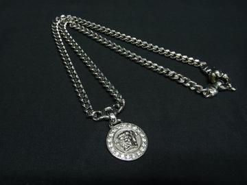 1円 ■美品■ GIANNI VERSACE ジャンニ ヴェルサーチ メデューサ ネックレス ペンダント アクセサリー メンズ シルバー系 BS3170