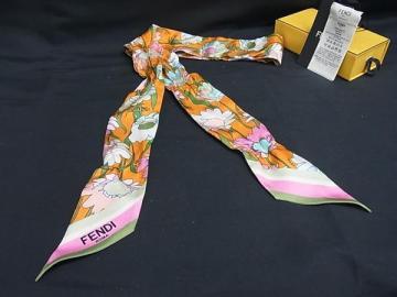 1円 ■極美品■ FENDI フェンディ ラッピー シルク100% 花柄 フラワー リボンスカーフ レディース オレンジ系&times;マルチカラー FT8515