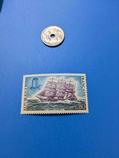 【フランス】1971年 未使用 切手 1種完 ★反り気味も綺麗かと思います。