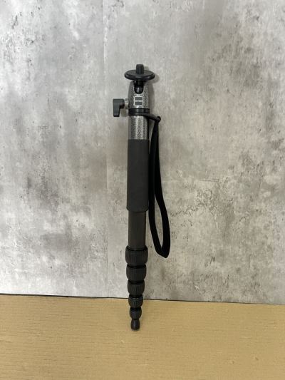 ● GITZO 一脚 G1077M 雲台 自由雲台 センターボウル雲台 カメラアクセサリー 撮影機材 中古 現状品 ジッツオ