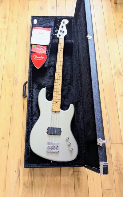 Fender USA / Flea Signature Active Jazz Bass